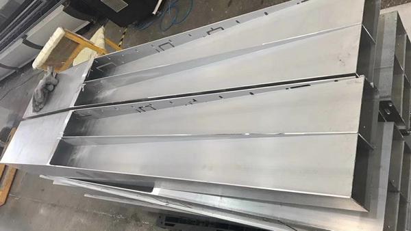 Какие типы двойной торцовочной пилы?