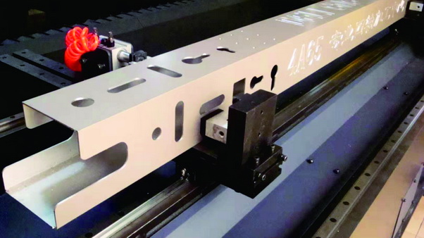 На что следует обратить внимание перед покупкой профильного обрабатывающего центра?