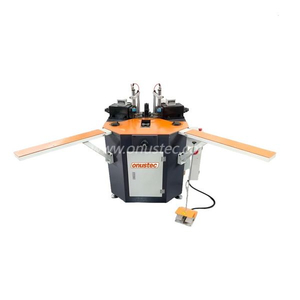 Машина для обжима углов алюминиевых дверей и окон