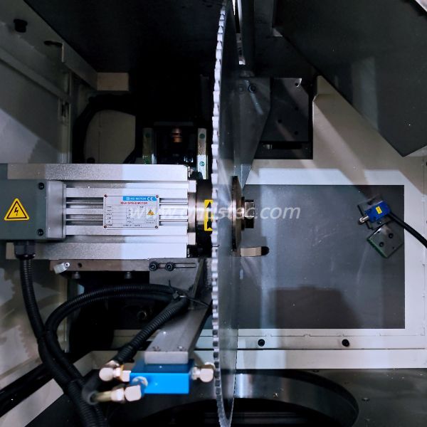 5-осевая составная угла CNC Double Mitr